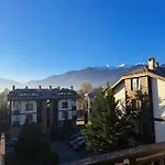 Sunny Mountain View דירה *