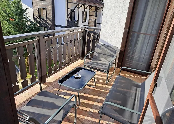 Sunny Mountain View *