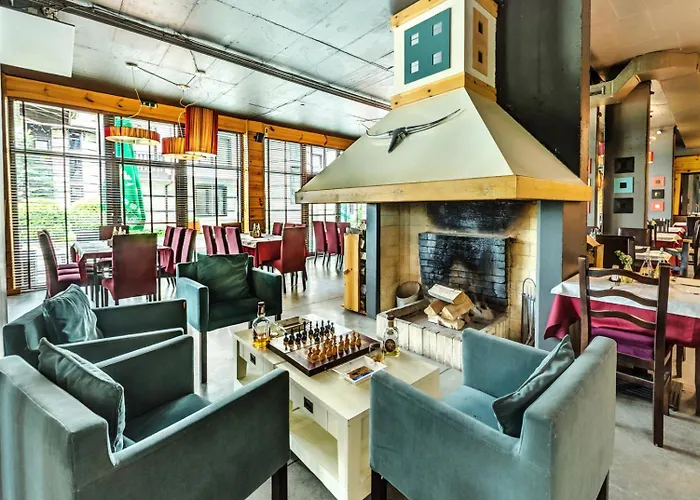 Sunny Mountain View * Razlog